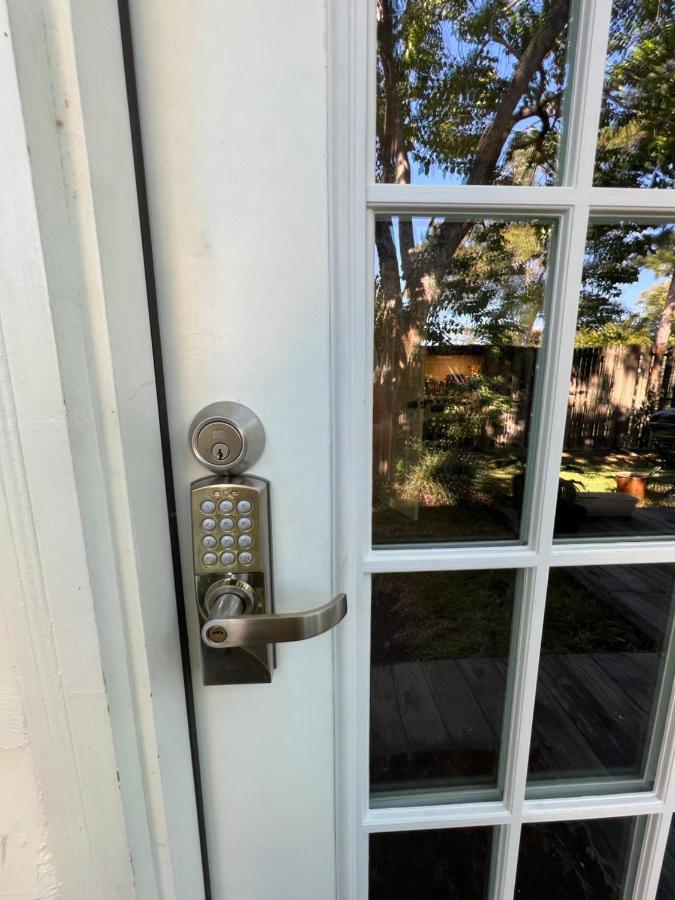 Cozy Loft With Parking And Private Patio W/ Grill Apartment Wilmington Exterior photo